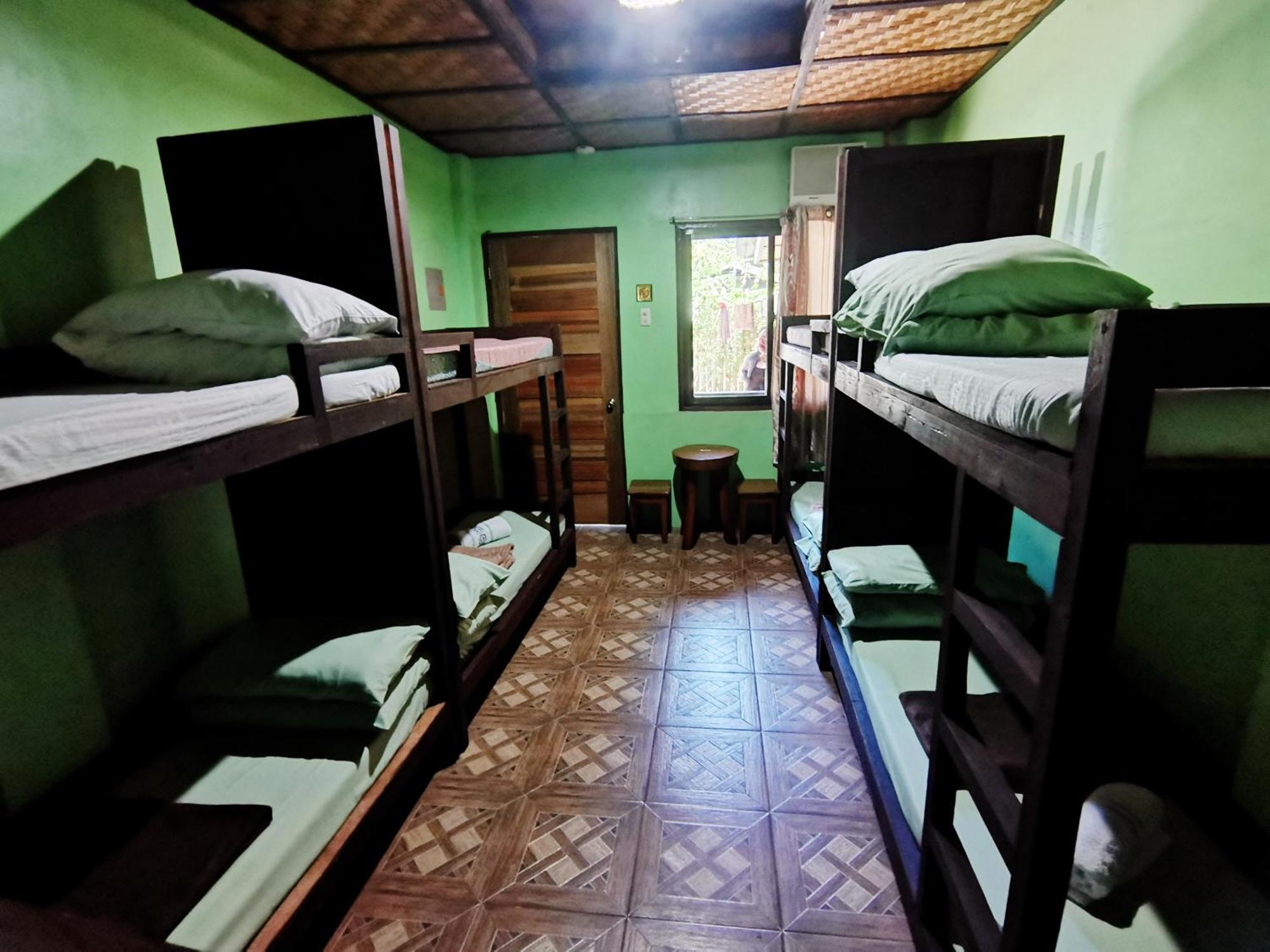 In-N-Out Hostel سيكويجور المظهر الخارجي الصورة