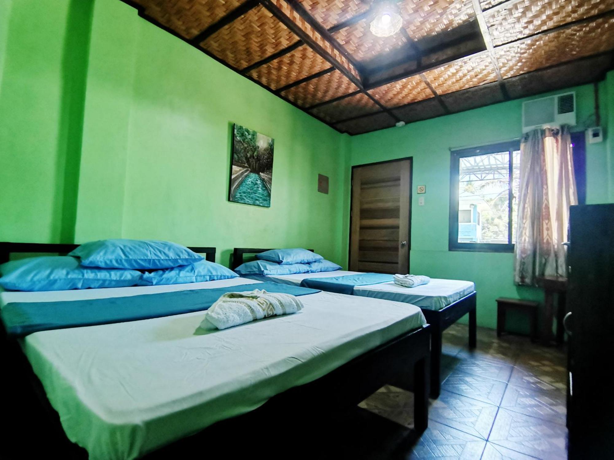 In-N-Out Hostel سيكويجور المظهر الخارجي الصورة