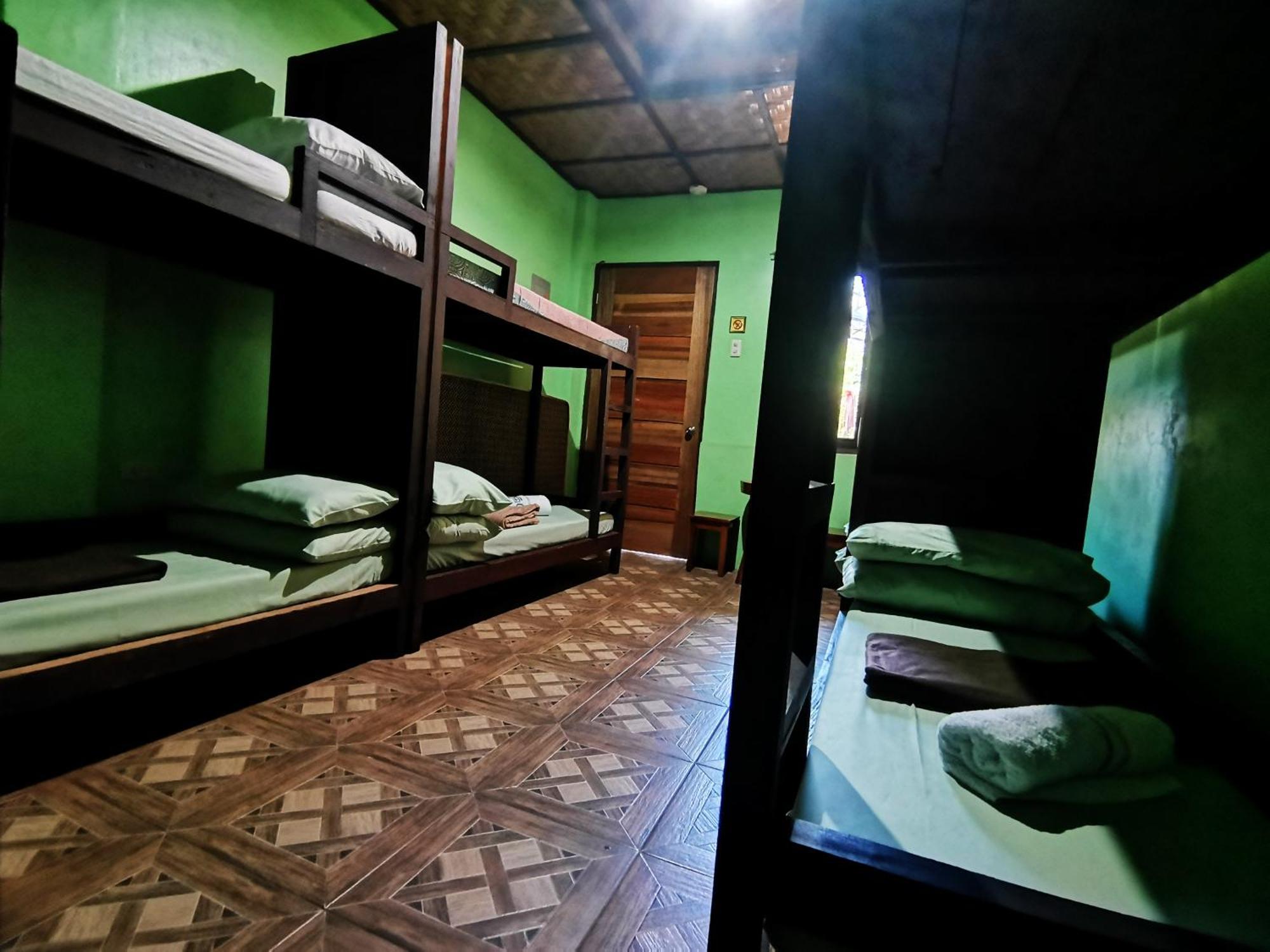 In-N-Out Hostel سيكويجور المظهر الخارجي الصورة