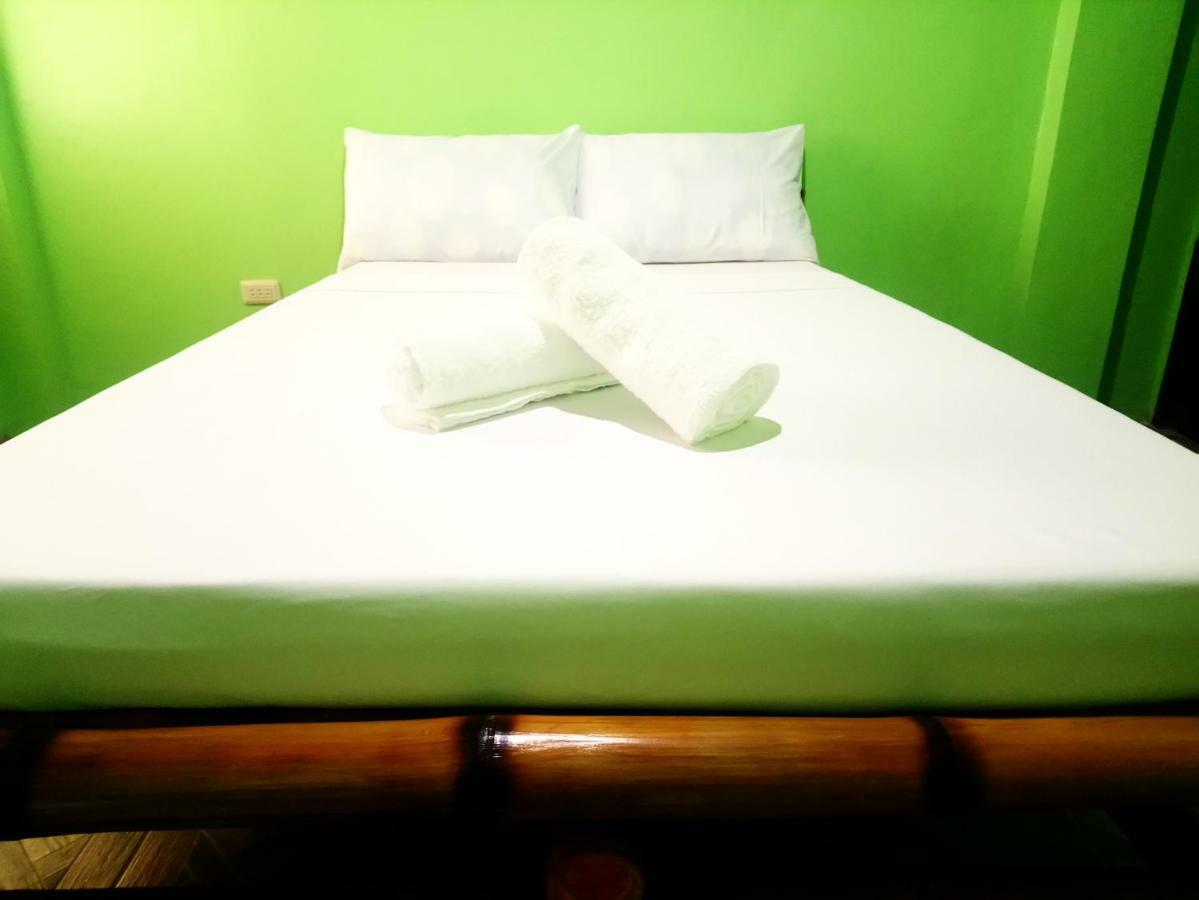 In-N-Out Hostel سيكويجور المظهر الخارجي الصورة